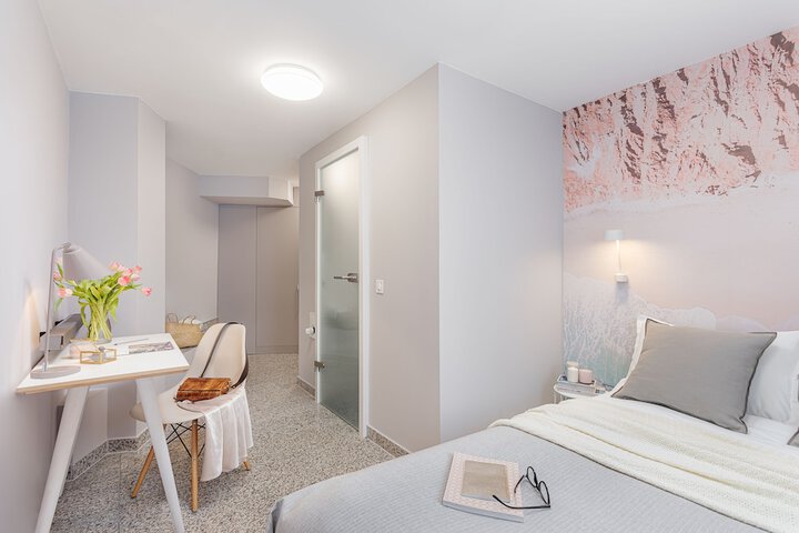 Room 3 of 22