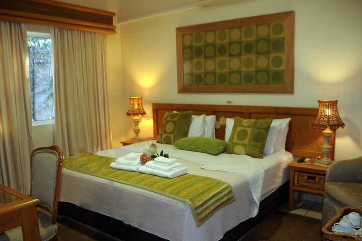 Room 3 of 30