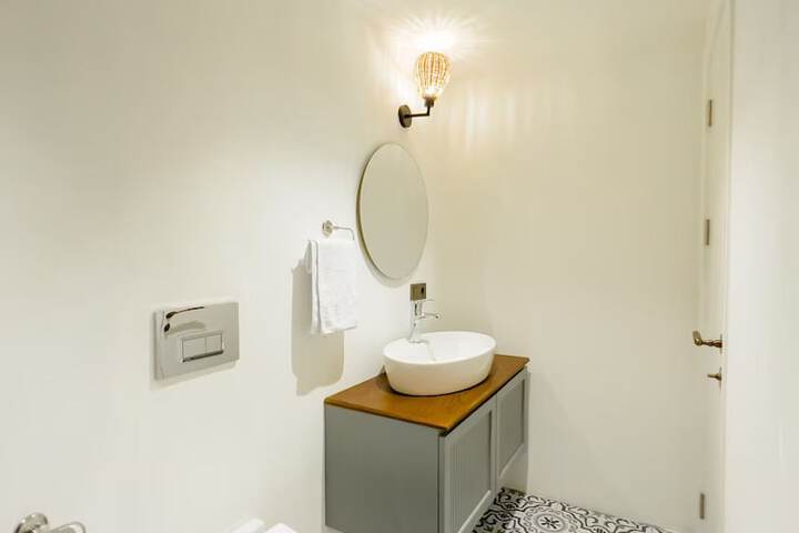 Room 14 of 17