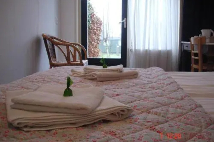 Room 3 of 15