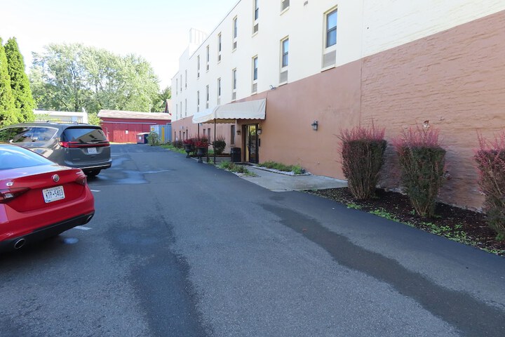 Hotel 73 of 75