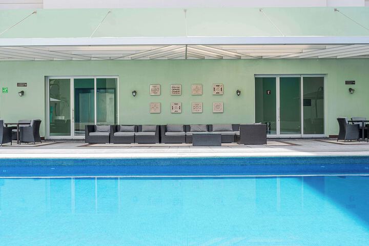 Pool 48 of 73