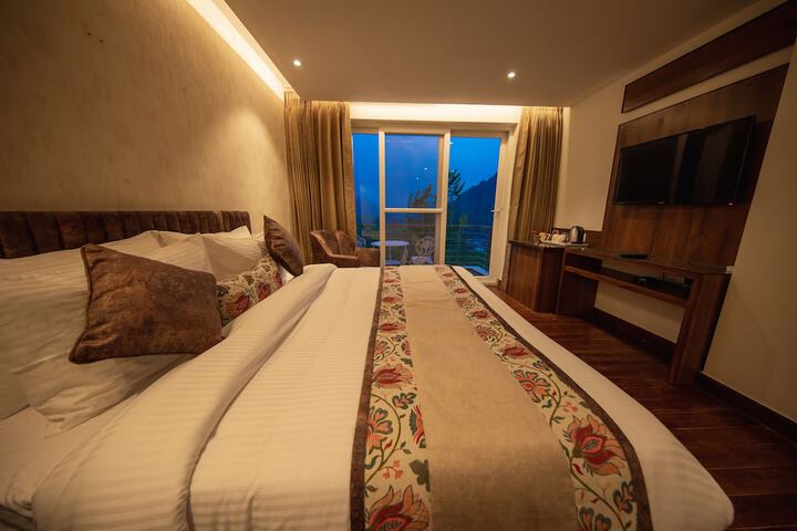 Room 29 of 87