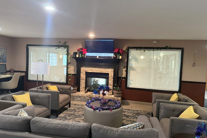 Entrance & Lobby