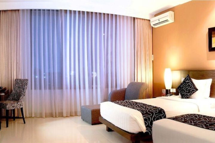 Room 3 of 14