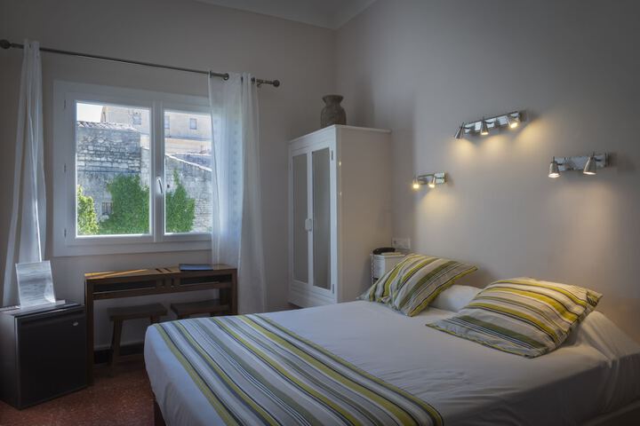 Room 10 of 47