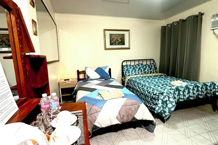Room 27 of 62