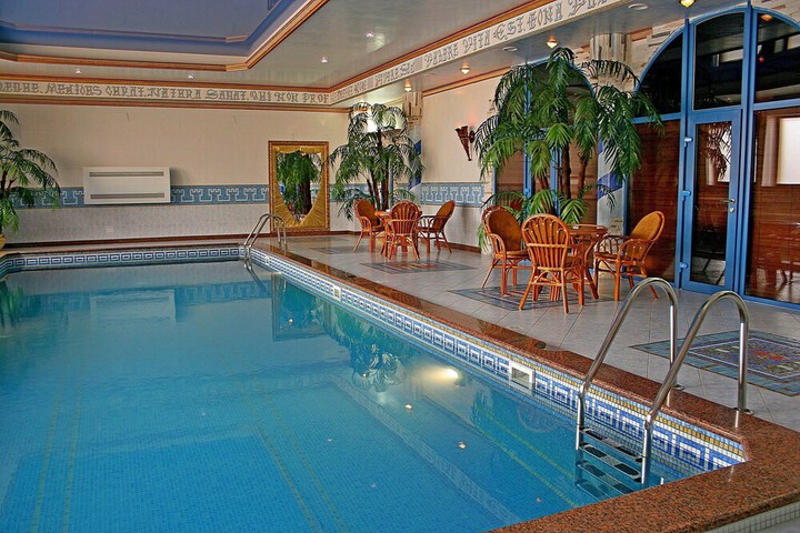 Pool 33 of 50