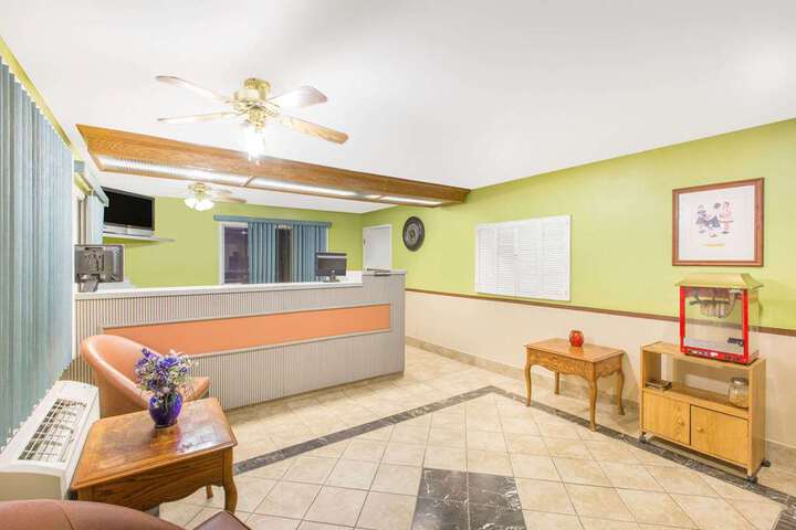 Guest Lobby