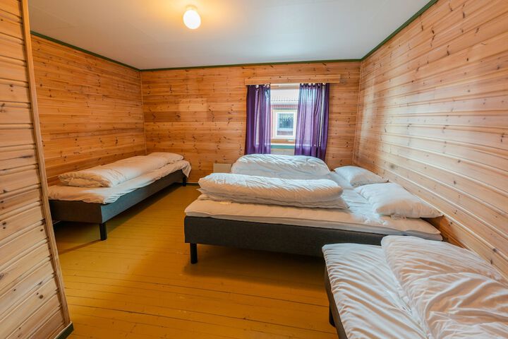 Room 7 of 70