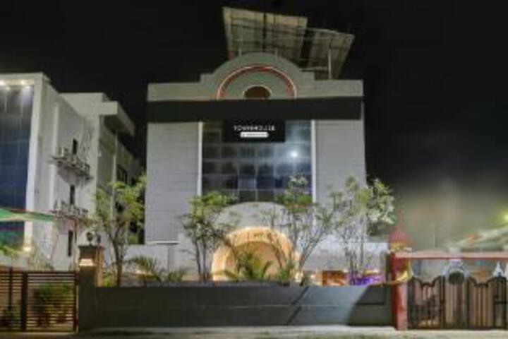 OYO 10023 Hotel Satya