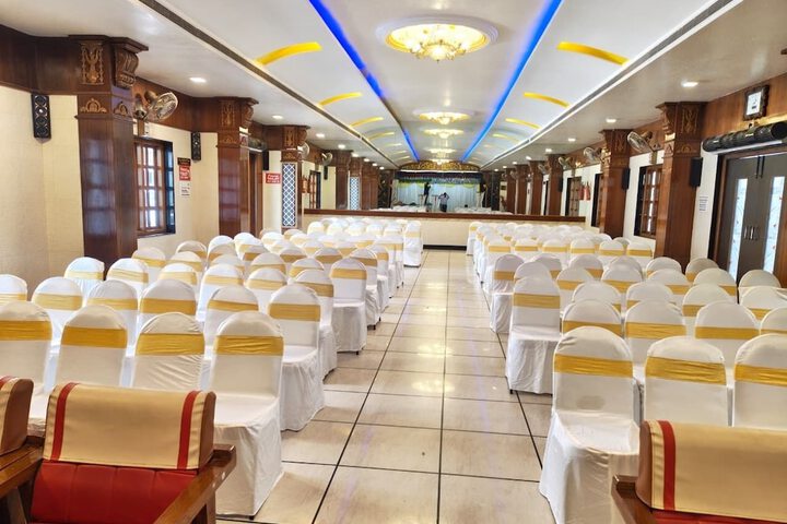 Ballroom/Hall 44 of 59