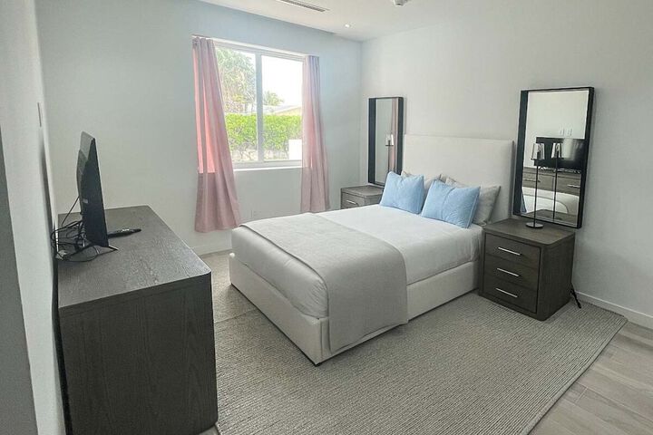Room 116 of 172