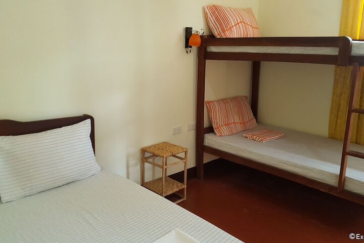 Room 4 of 30