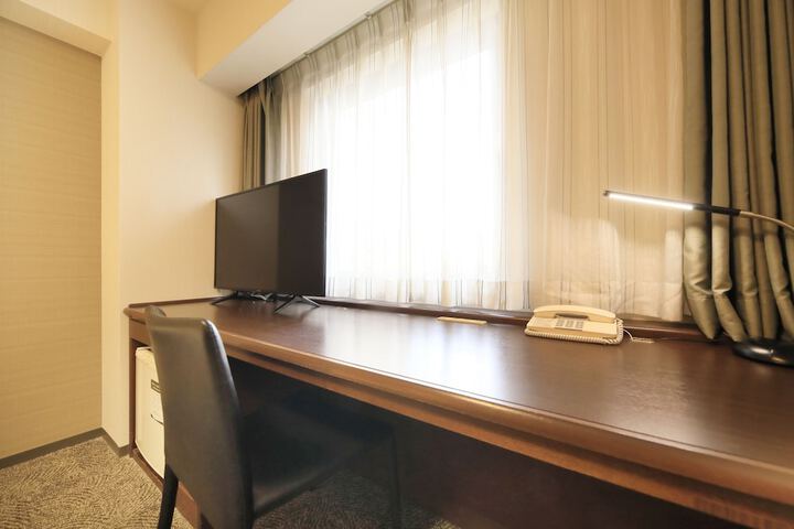 Room 19 of 112