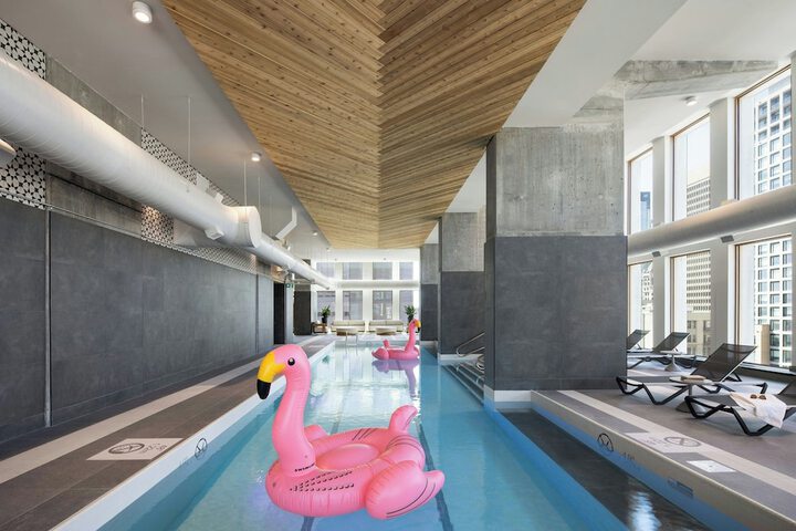 Pool 12 of 25