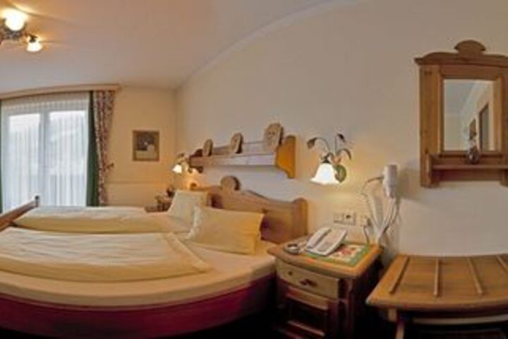 Room 21 of 44