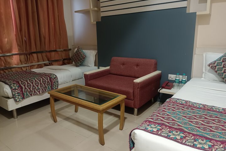 Room 15 of 54