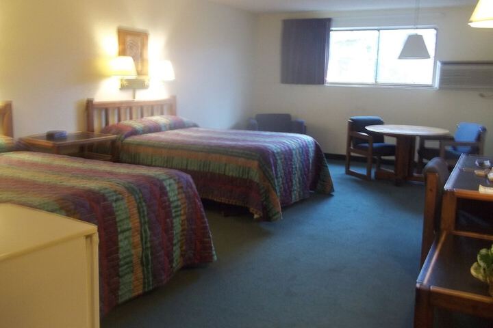 Room 3 of 34