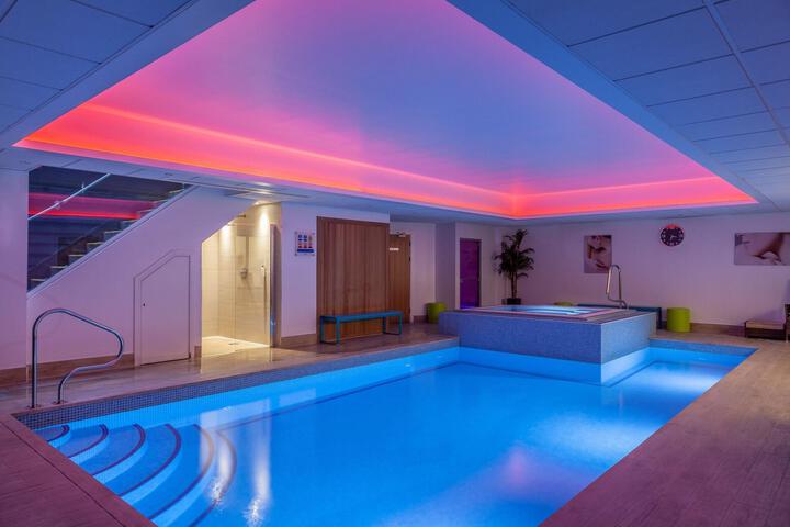 Pool 13 of 54