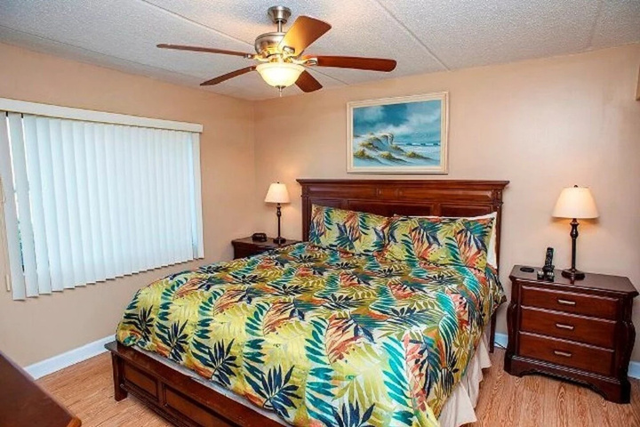 Room 3 of 16