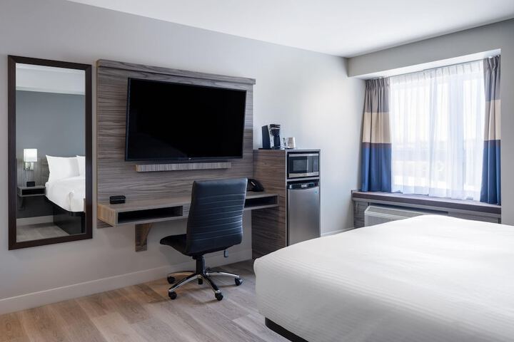 Room 15 of 41