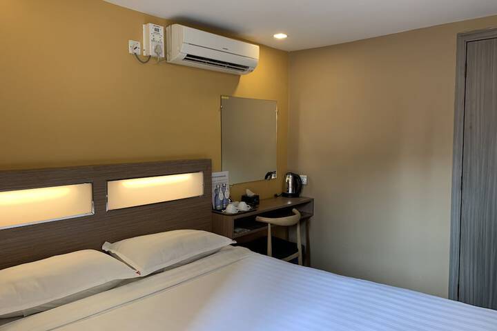 Room 40 of 58