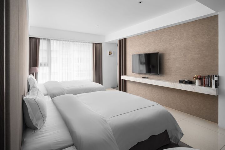 Room 10 of 44