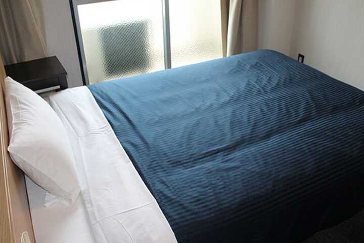 Room 10 of 19