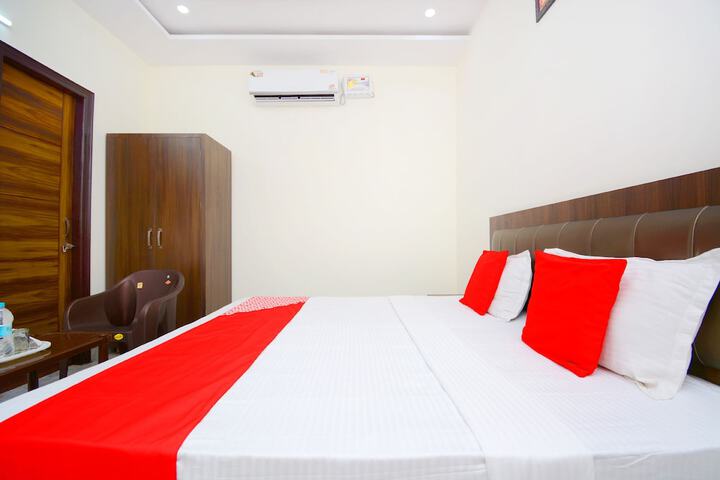 Room 21 of 33
