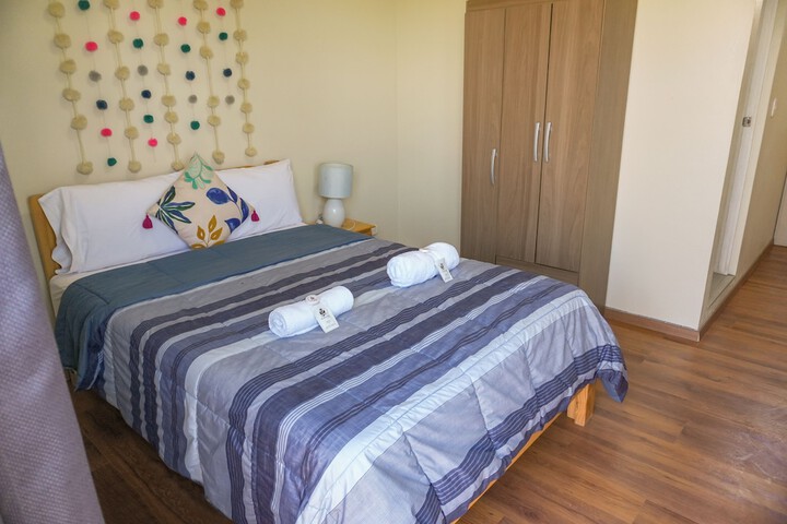 Room 42 of 214