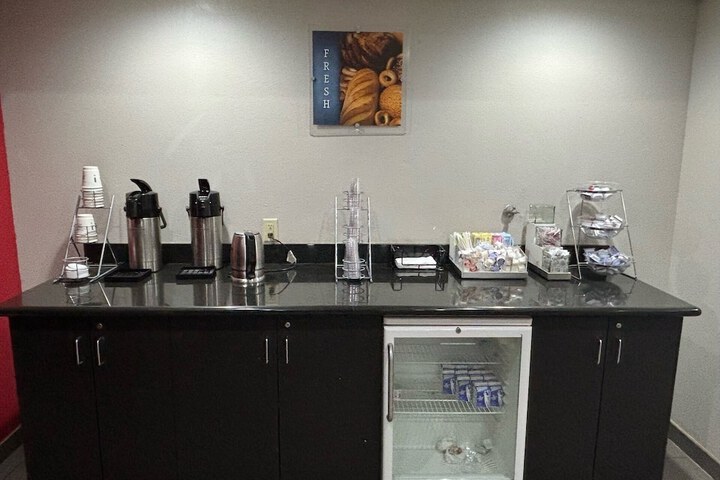 Breakfast/Coffee Service 67 of 76