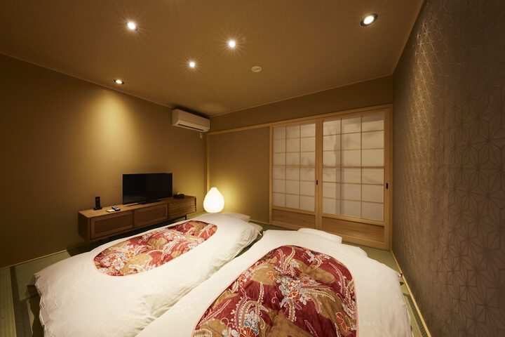 Room 15 of 54
