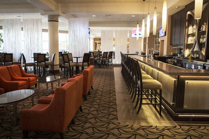 Lobby lounge
