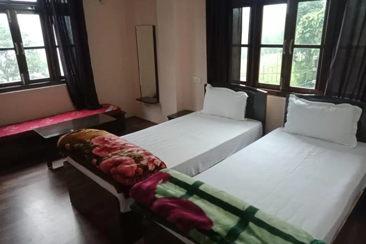 Room 3 of 15