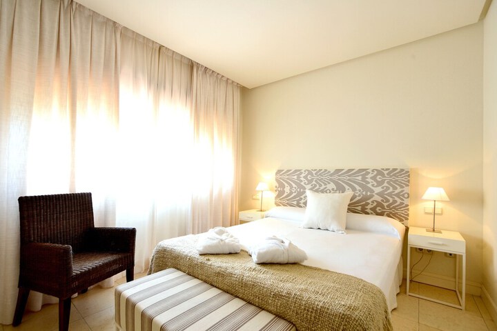 Room 20 of 192