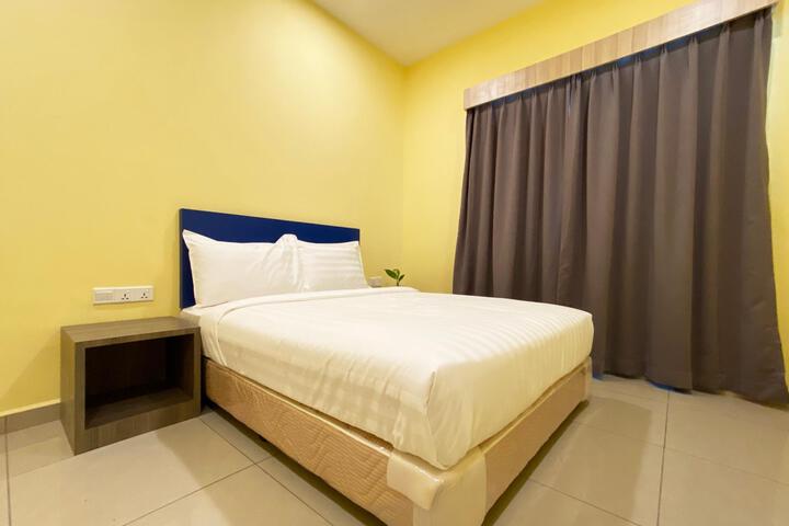 Room 17 of 21