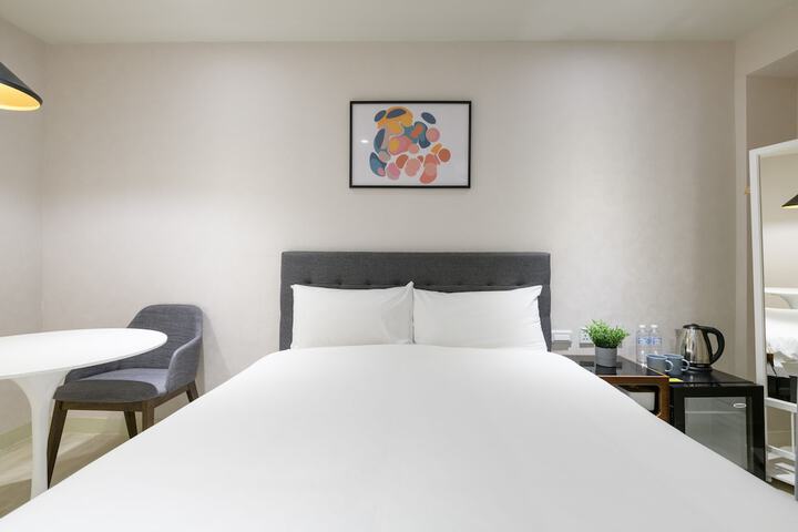 Room 14 of 49