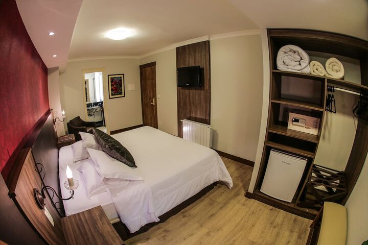 Room 58 of 98