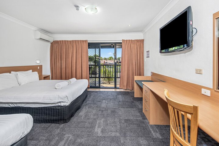 Room 8 of 72