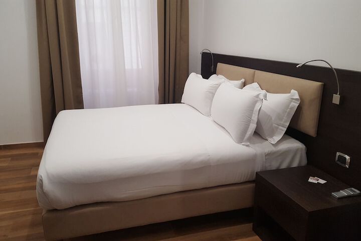 Room 19 of 41