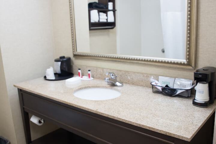 Bathroom amenities