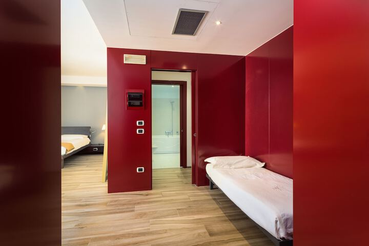 Room 7 of 59