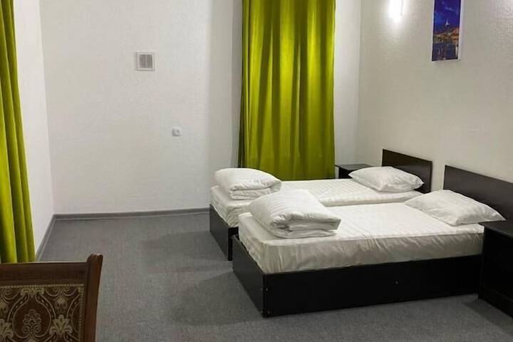 Room 8 of 25