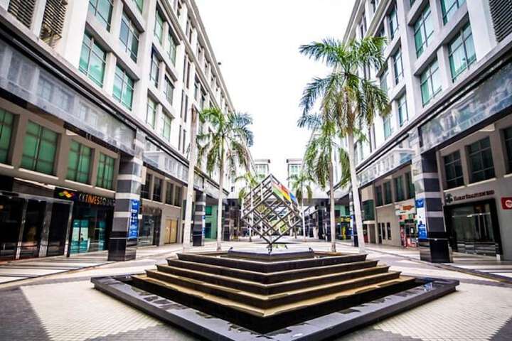 Hotel Entry