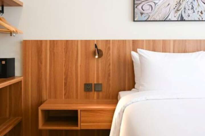 Room 38 of 251