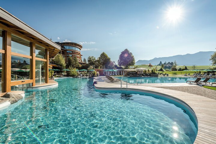 Pool 110 of 174
