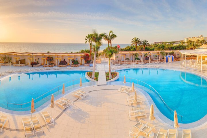 Pools & Facilities