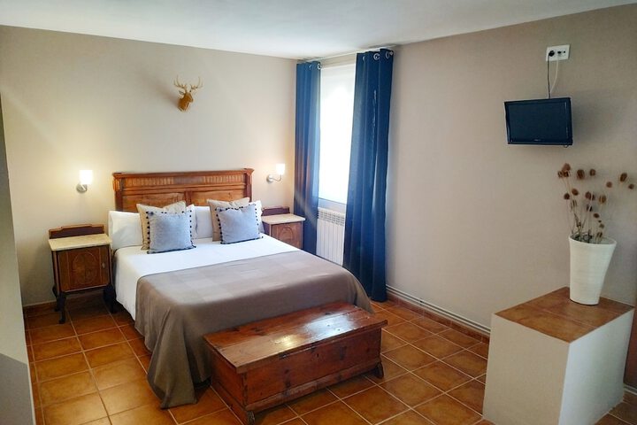 Room 4 of 44