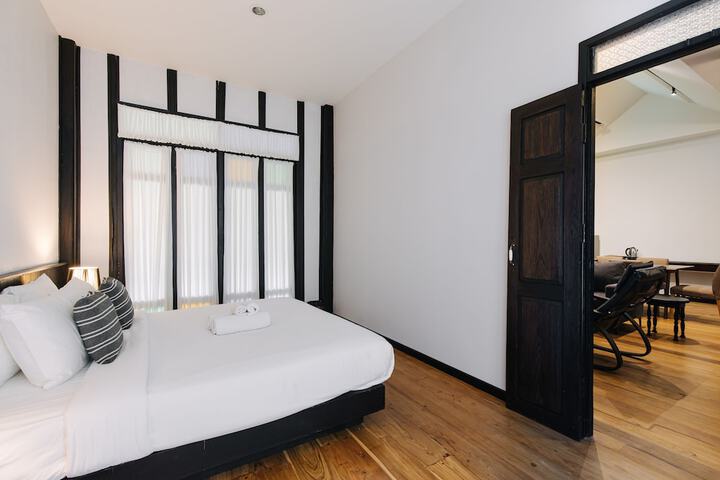 Room 13 of 60